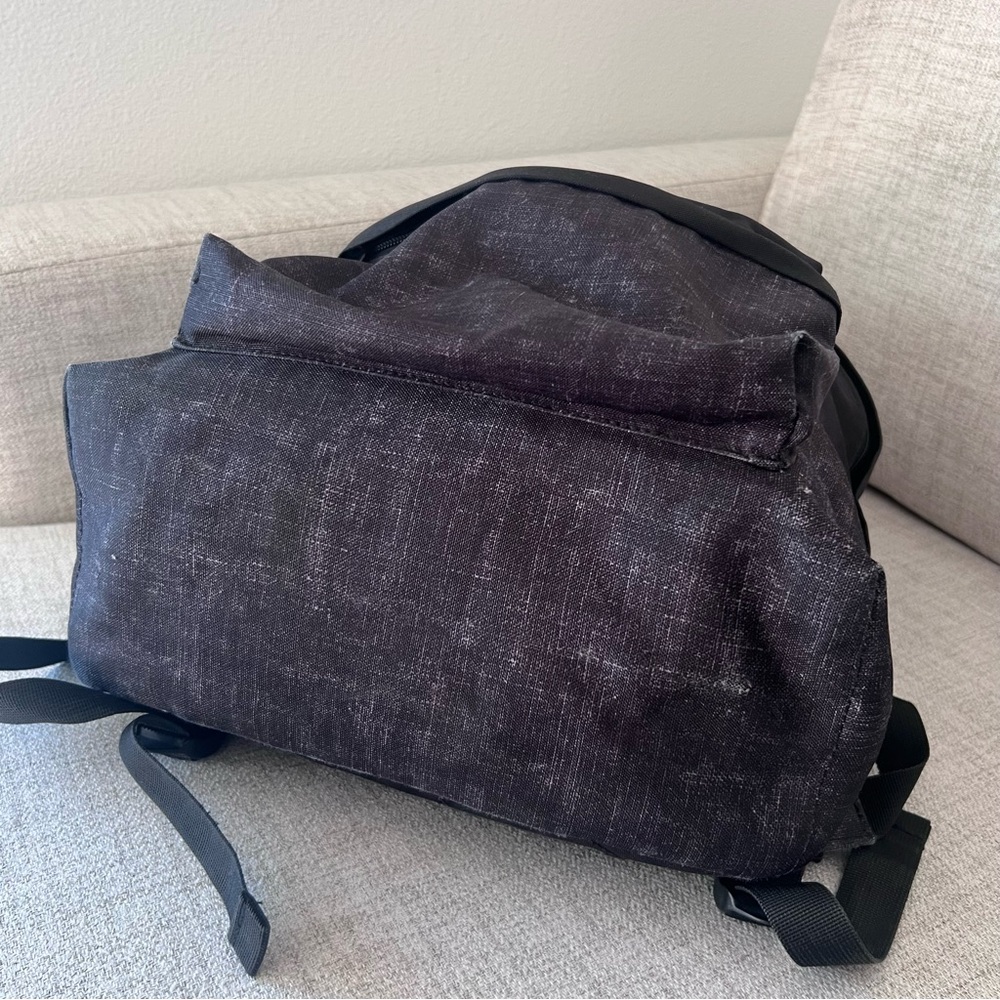 Neff Full Size Backpack - Picture 3 of 7